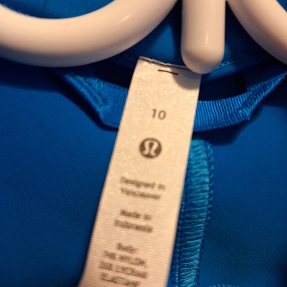Lululemon InStill Jacket, Poolside (10) - Picture 5 of 6